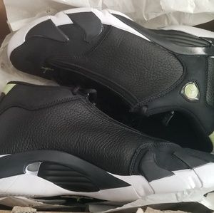 Jordan 14s venom green